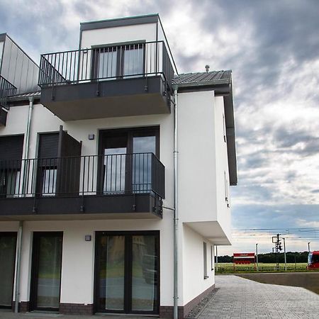 Rheinapart Hotel Und Boardinghouse Bornheim  Bagian luar foto