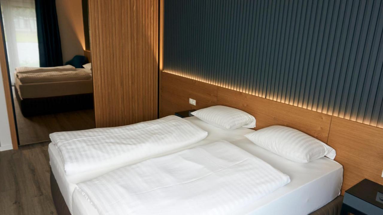 Rheinapart Hotel Und Boardinghouse Bornheim  Bagian luar foto