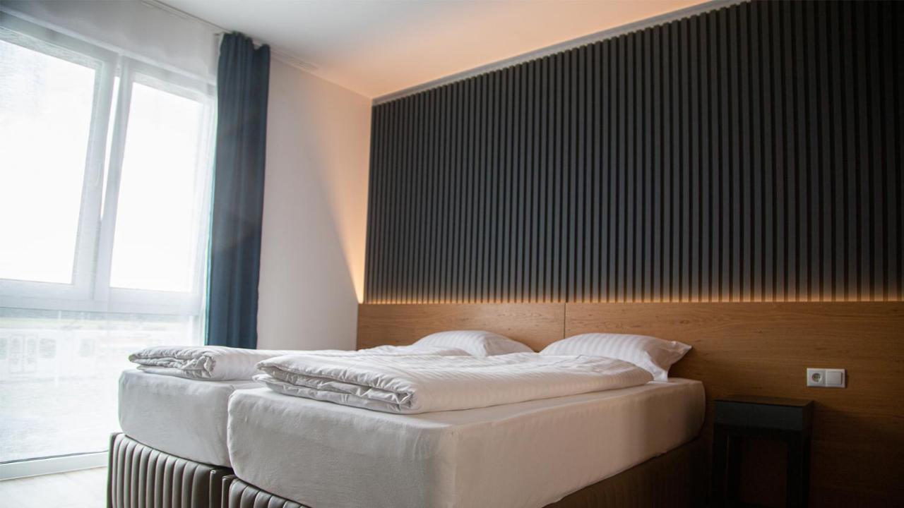 Rheinapart Hotel Und Boardinghouse Bornheim  Bagian luar foto